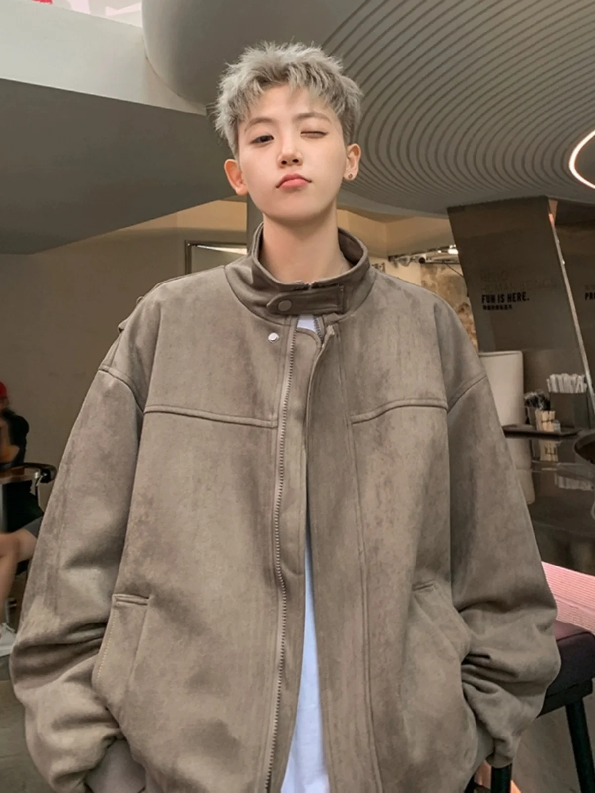 

Винтажная мужская замшевая куртка в американском стиле Sle, осенне-коричневая ветровка без кепки, молодежная модная свободная посадка на молнии, длинная све