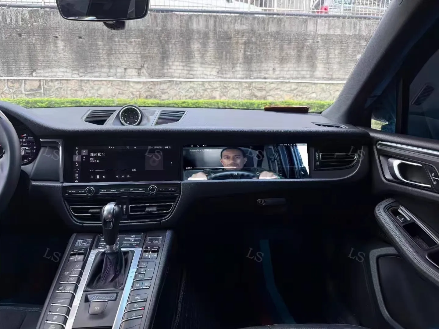 لعبة اللعب Carplay 15 بوصة شاشة مساعد الطيار أندرويد 13 لبورشه ماكان 2018-2023 سيارة لتحديد المواقع والملاحة مشغل وسائط متعددة راديو السيارة