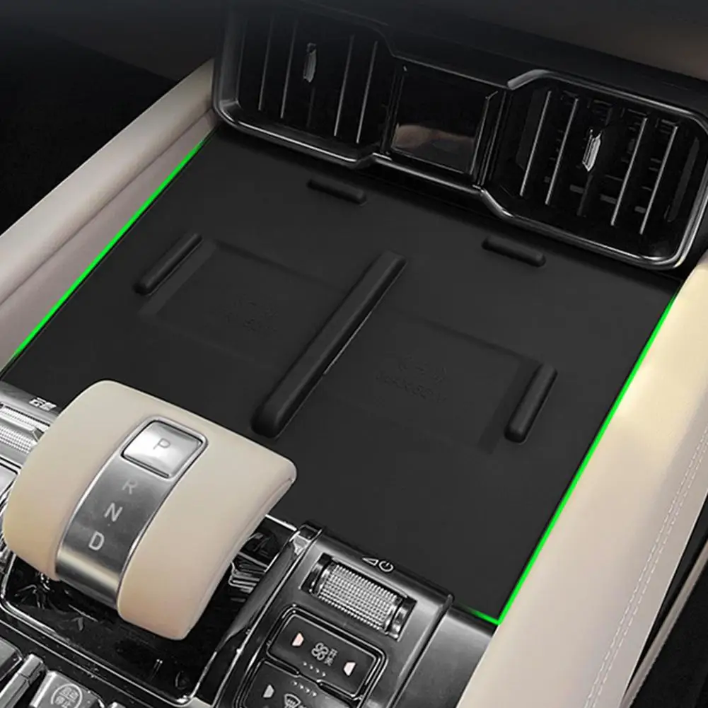 

For Hyundai Santa Fe 2024 Car Wireless Charging Pad Charger Accessories Non-slip Protection Silicone Interior Mat Phone Car A9K7