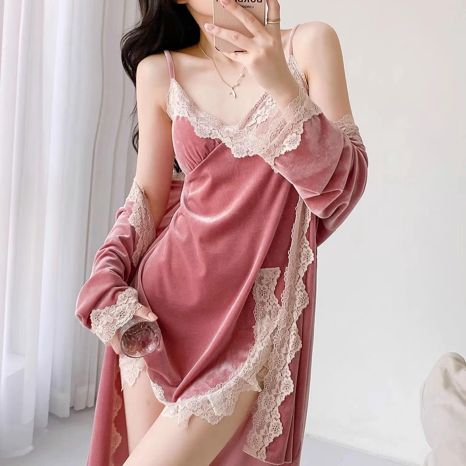 

New Sexy Velvet Female Twinset Robe Set Nightgown Autumn Sleepwear Home Dressing Gown Lace Backless Nightdress Velour Homewear
