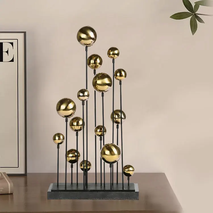 Modern light luxury golden balloon group sculpture home jewelry living room study desktop entrance decoration model room ornamen