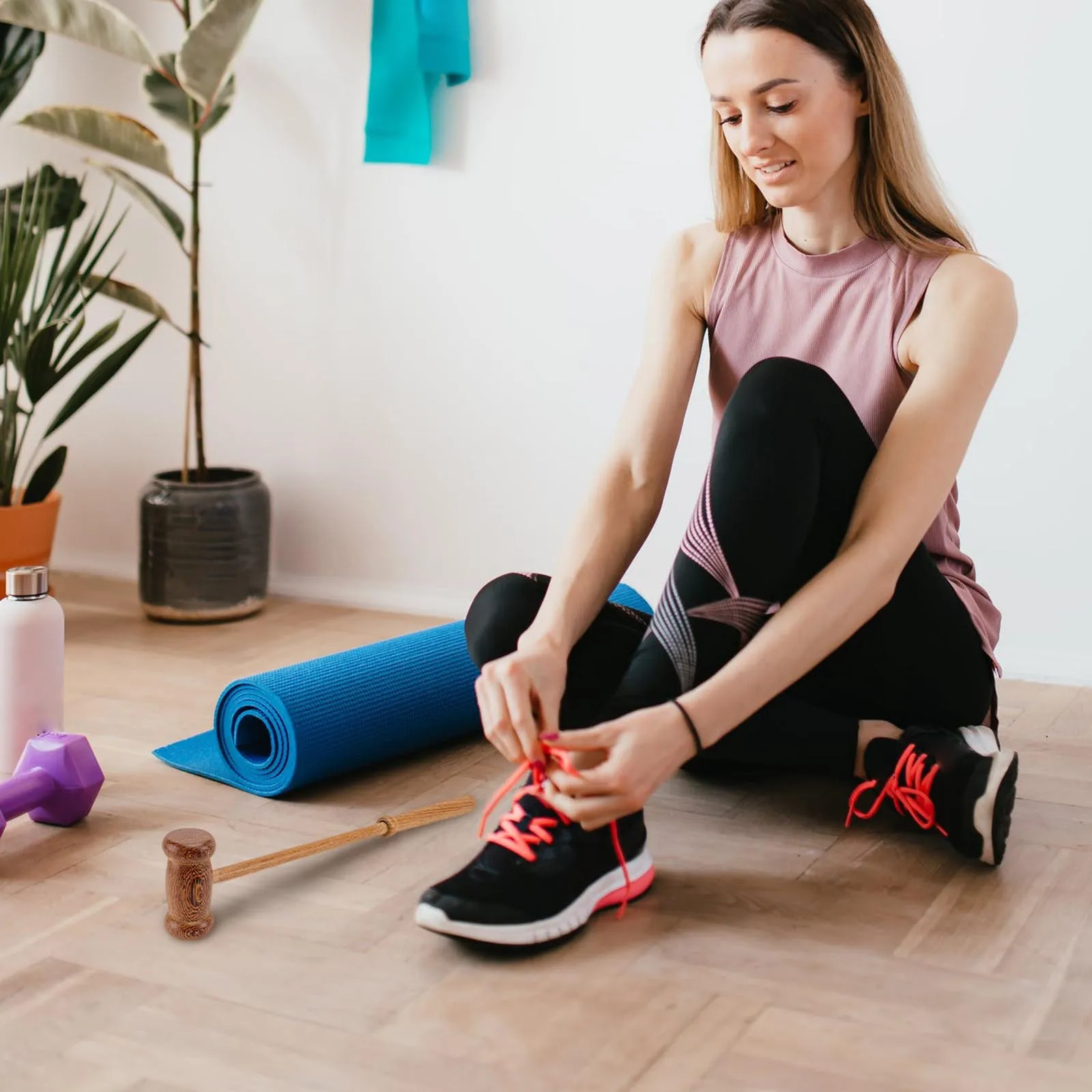 

1Pcs Wooden Massage Hammer Long Handle Durable Body Massager Tool for Neck Waist Back Legs Relaxation Knocking Body Massager