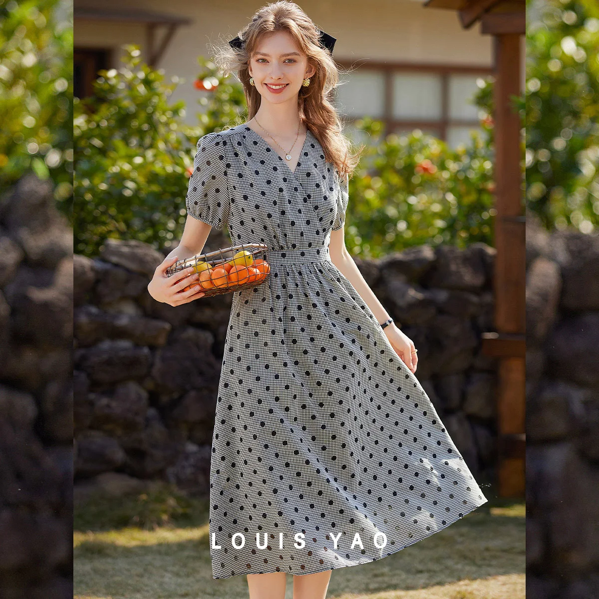 LOUIS YAO Retro Polka Dot Women's Dress 2026 Summer Regular Shoulder Puff Sleeve V-Neck Slim-Fit Long Dress