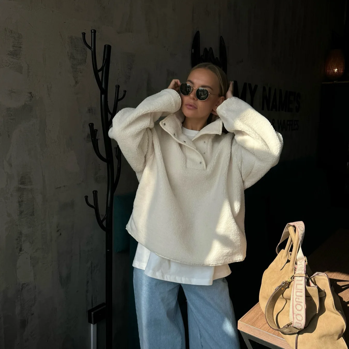 Autunno Inverno Nuovo Design Sense Giacca con risvolto tinta unita Top caldo con bottoni semplici e versatili da donna