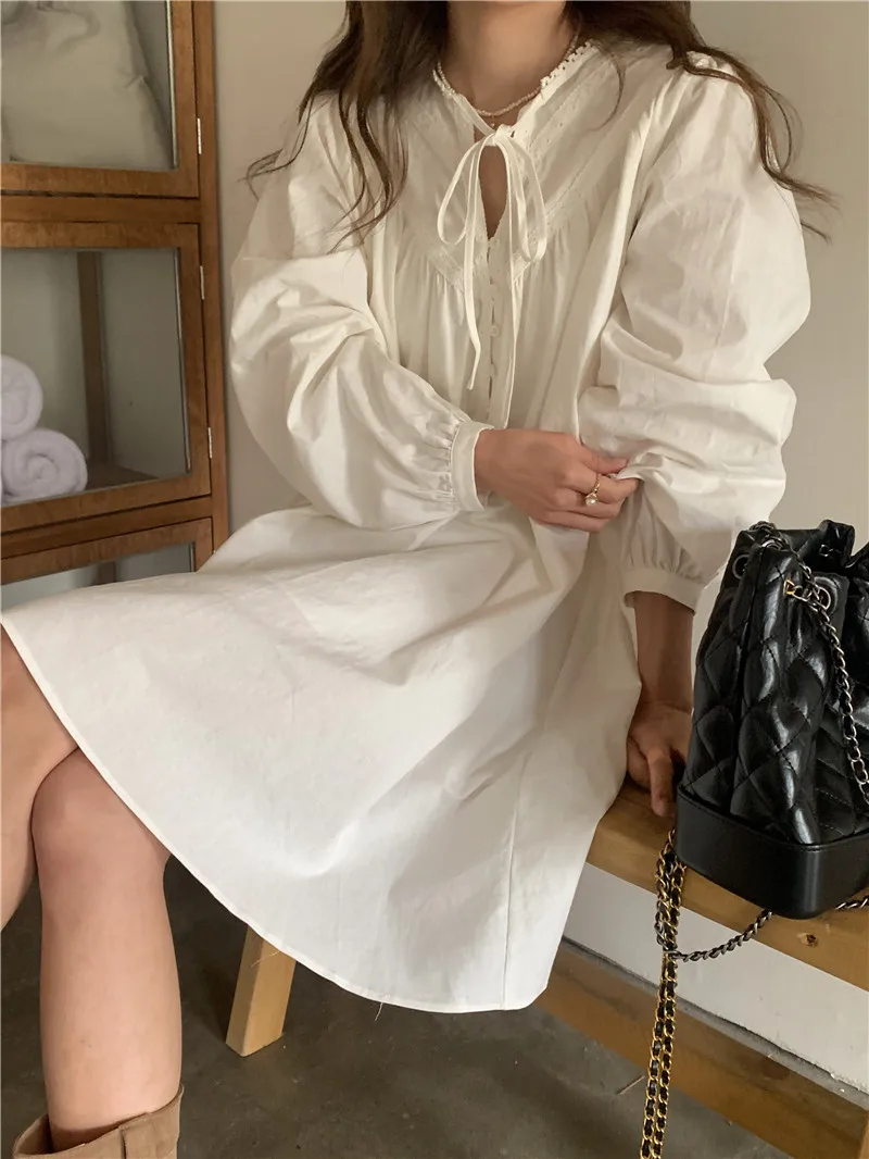 Vestido de manga comprida estilo coreano com costura de renda, solto, comprimento médio