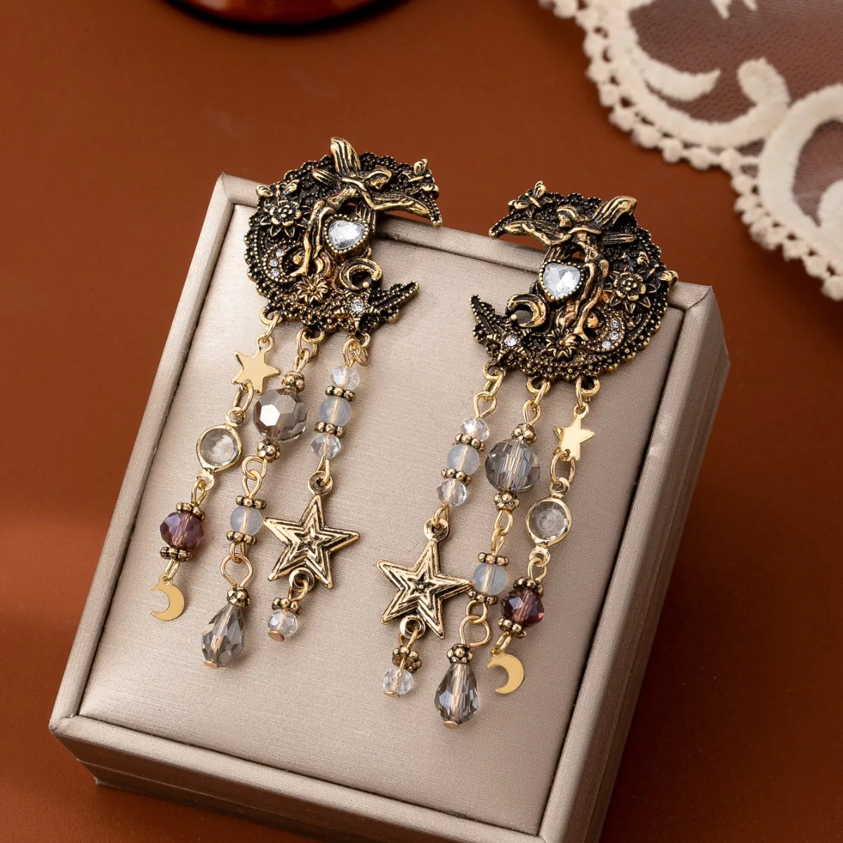 Vintage Distressed Moon Star Tassel Earrings Beaded Drop Dangle Earrings Luxury Elegant Jewelry for Women M1018