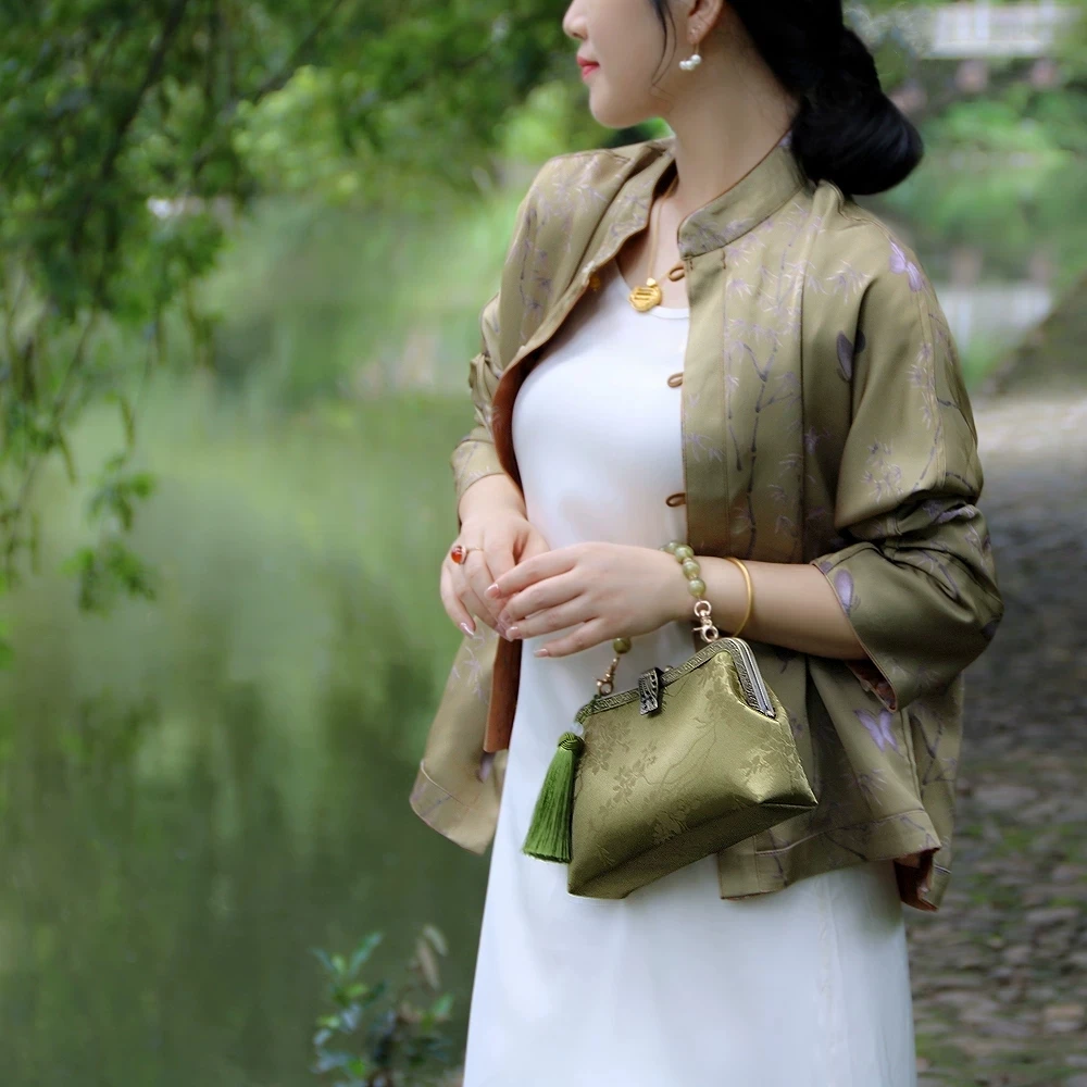 Chinese Style Retro Cheongsam Ethnic Tassel Gold Trim Handbag Original Design Lady Bag