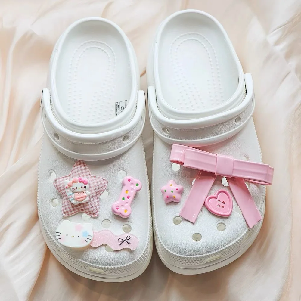 

Miniso Dopamine Cute Bow Hole Shoes Three Dimensional Pink Series Kitty Accessories Shoes Flower Shoes Accessories