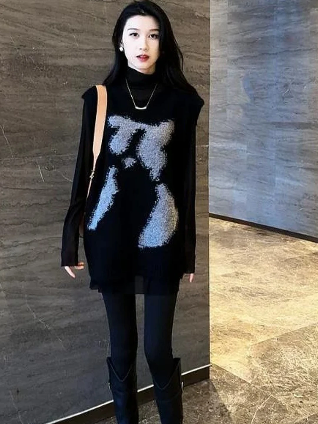 plus Size Women's Knitted Printed Sleeveless Vest Top Black Autumn Fashion Trendy Versatile Female Clothing Korean Style