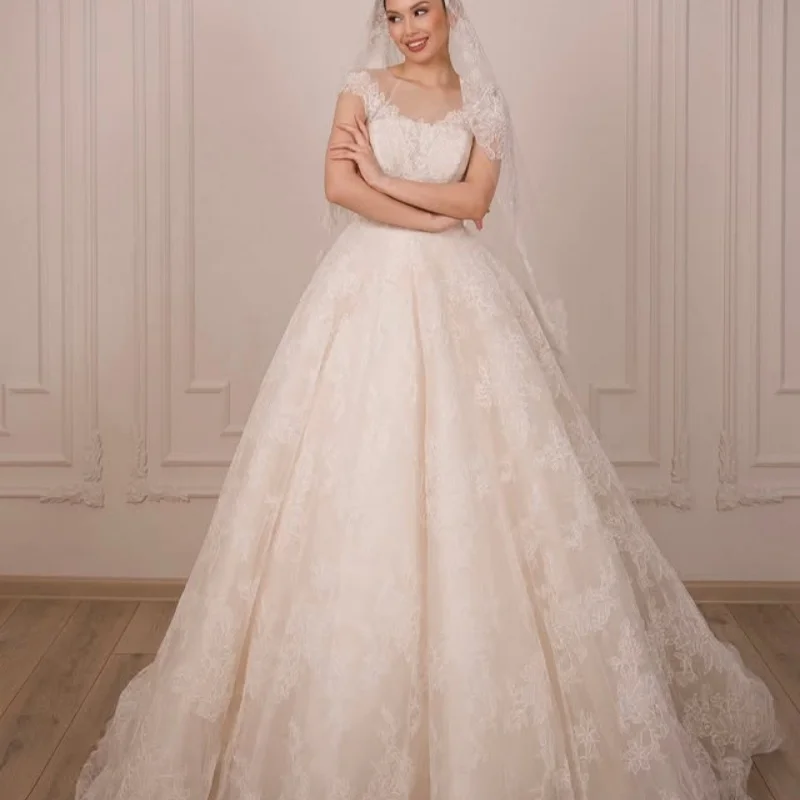 Lace ivory white  Appliques Lace Wedding Dresses of long sleeves A-line decal Bridal Gowns Made Customized
