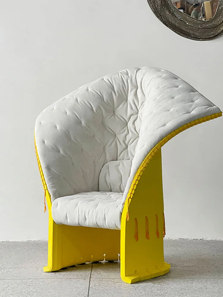 

Nordic modern leisure chair single high back creative design model room fabric light luxury crown simple sofa chair