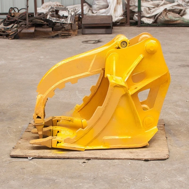 Excavator thumb clip, bucket clip