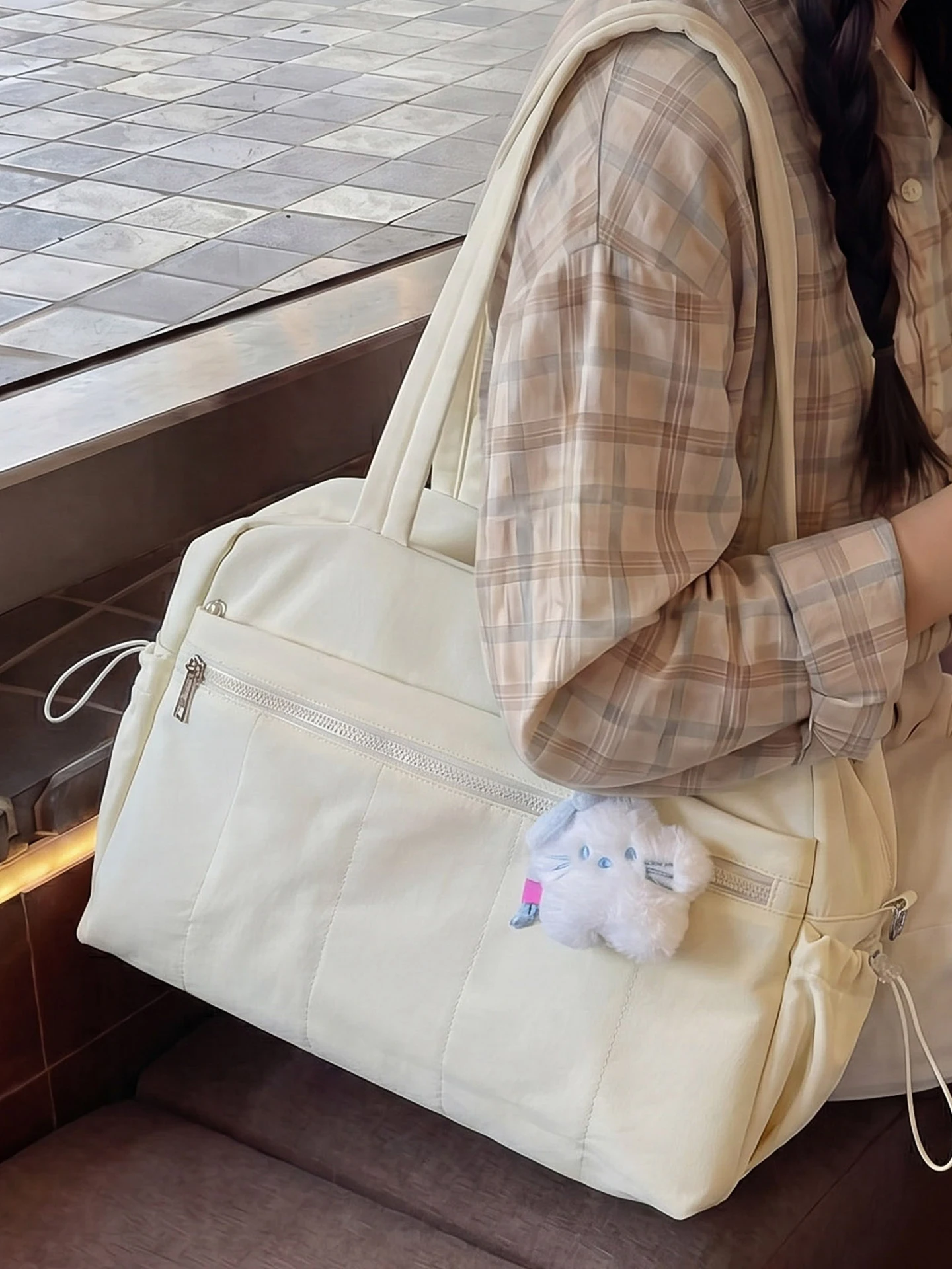 lightweight-women's-travel-bag-short-trip-fitness-sports-bag-large-capacity-handheld-luggage-storage-bag-for-pregnancy