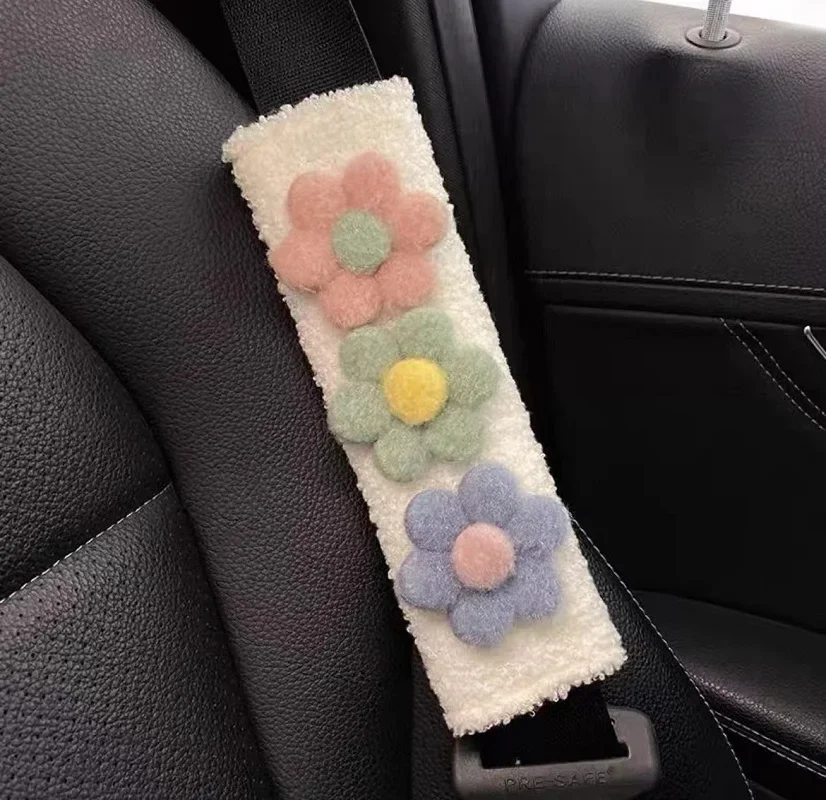 1pc Styling Soft Plush Flowers Car Seat Belt Cover Shoulder Strap Harness Cushion Artificial Lamb Auto Seatbelt Shoulder Pad