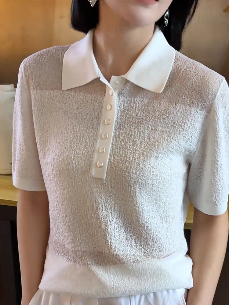 

Новинка лета 2025: Универсальный топ для полных женщин и юбка А-силуэта с высокой талией в корейском стиле