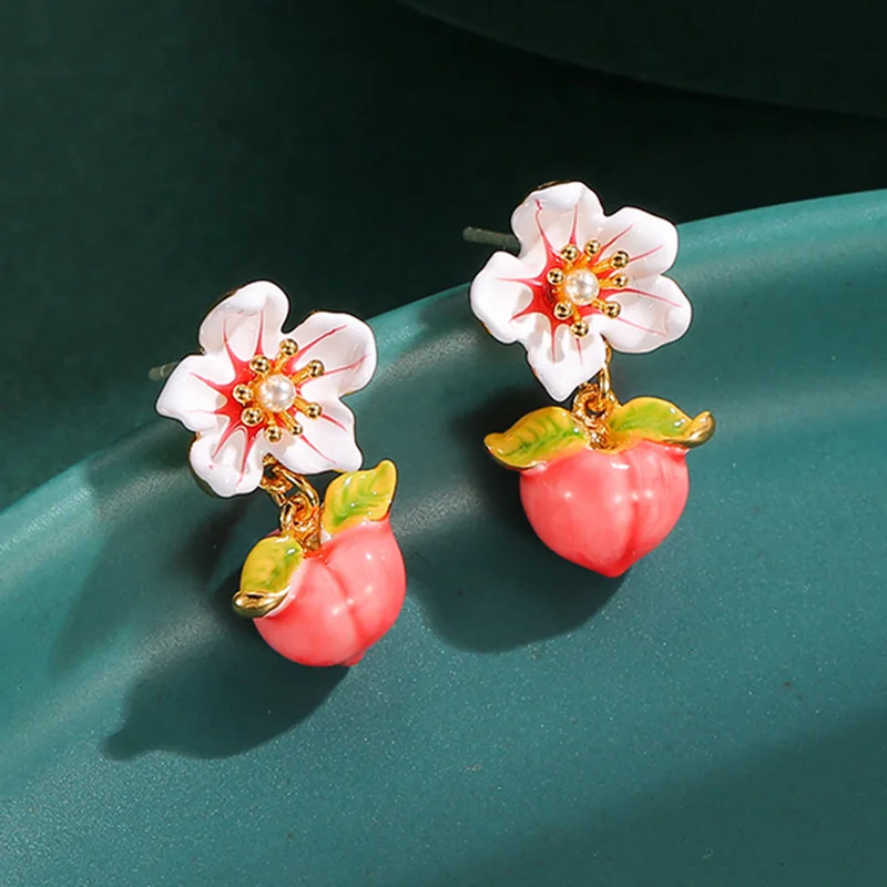 Trend Cute Sweet Enamel Fruit Peach Drop Earrings for Women Pearl White Flower Dangle Earrings Party Jewelry for Girls Kids Gift