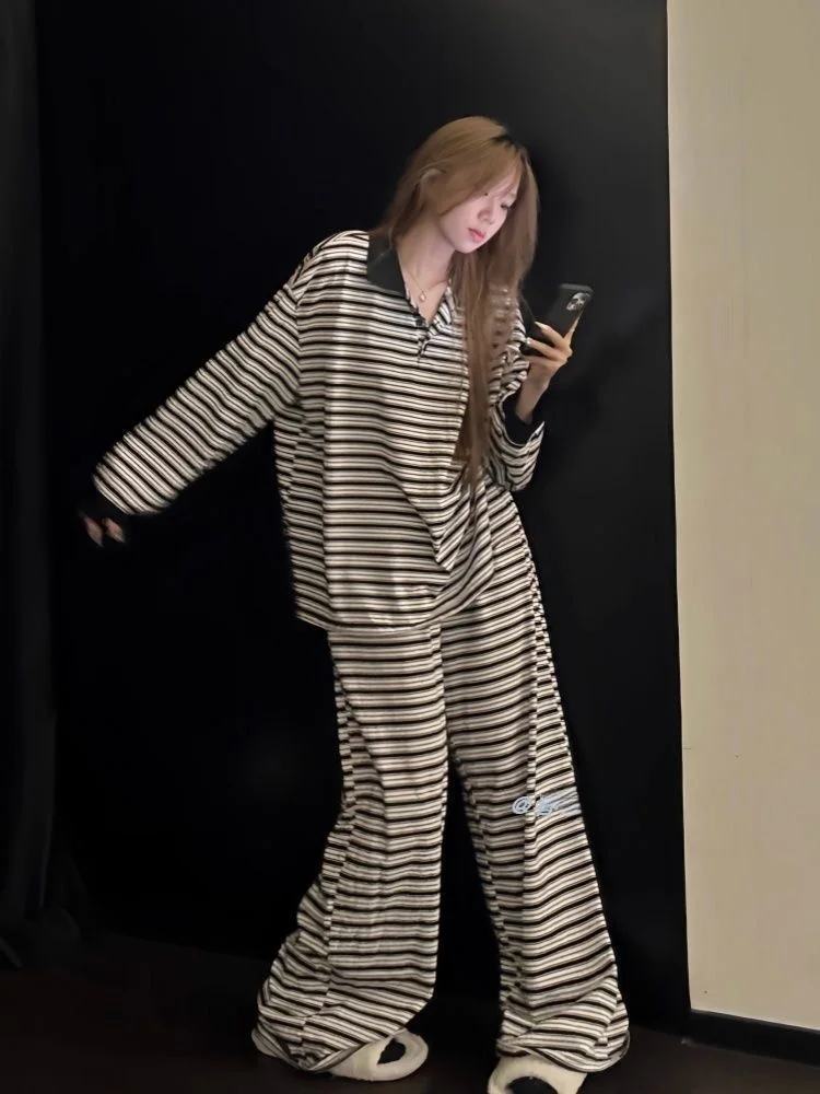 春秋の新スタイルの女性のルーズ長袖パジャマセットストライプ快適な怠惰なカラーブロックホーム服学生服 1