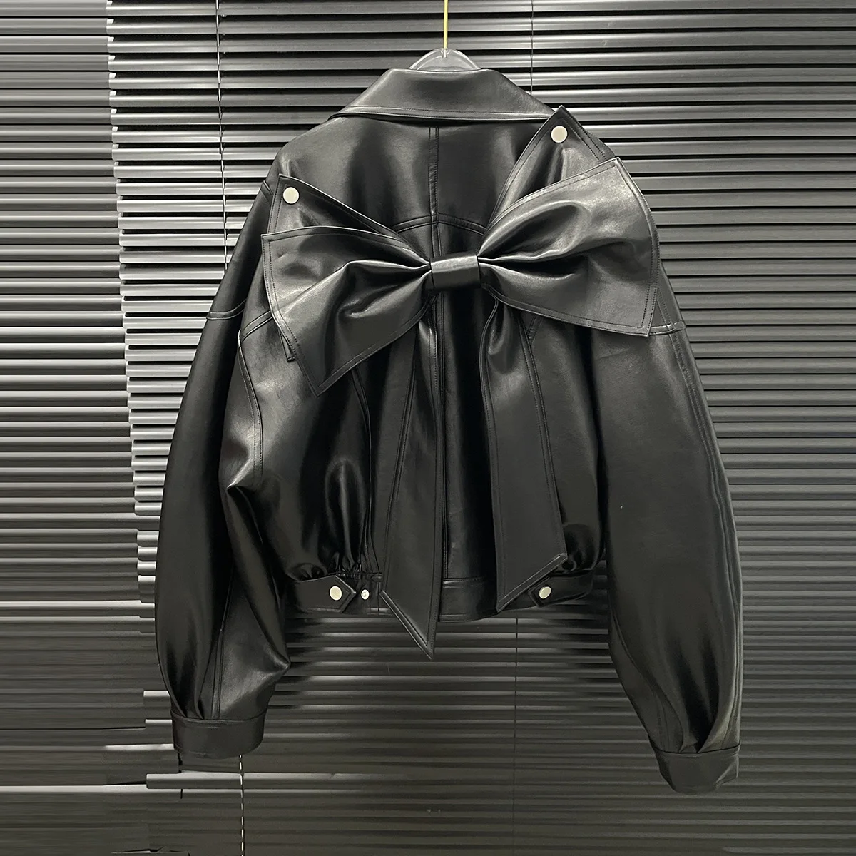 2025 new model of exclusive leather jacket with large bow design on the back jackets for womeny2k