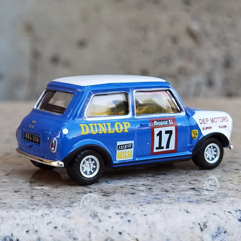 Коллекционная модель автомобиля carрама 1:43 для BMW Mini Cooper, подарок для друзей и родственников