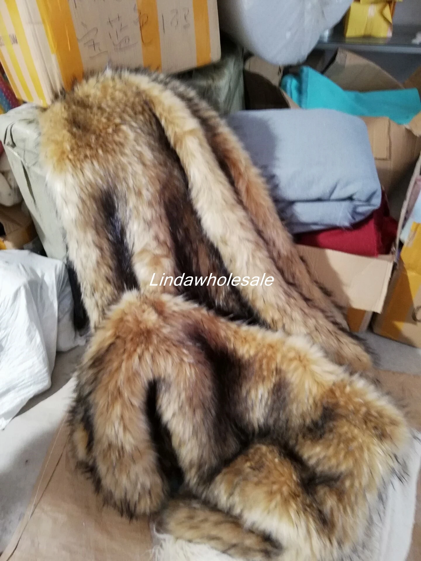 High-grade Camel color thick imitation raccoon long plush fabric,felt cloth,faux fur fabric