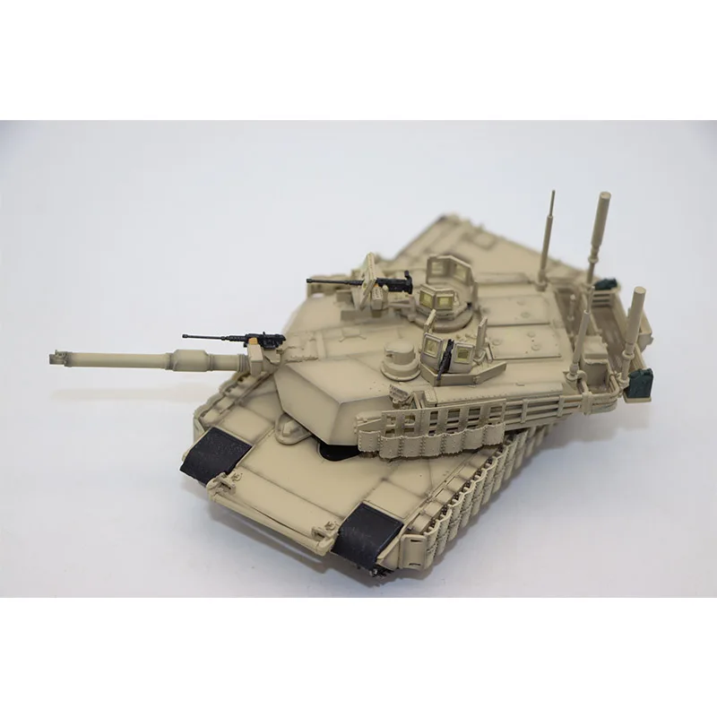 1/72 Scale American M1A2 Main Battle Tank TUSK II 1st Battalion M1 Armored Vehicle Model 12210PA Military Collection Gifts Toys