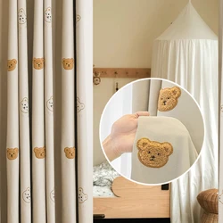 Cortinas de lino y algodón para dormitorio de niños, bordado simple de oso de peluche de dibujos animados, color té de leche, ventana de Bahía Linda