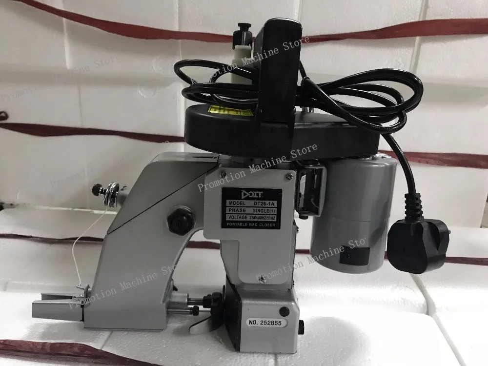 Prix de la machine à coudre portative industrielle de plus proche de sac d'efficacité de DT 26-1A