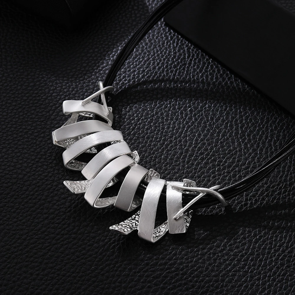 Trendy Geometric Choker Necklace for Women New Fashion Statement Collar Chains Pendant Gothic Jewelry Neck Accessories Wholesale