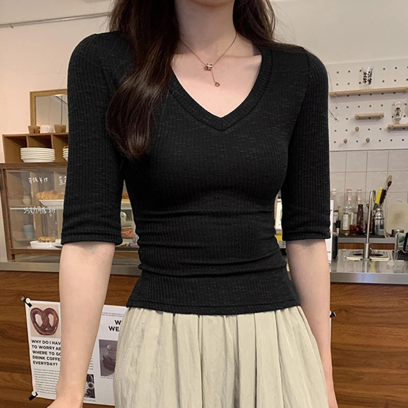 Korean Fashion White T Shirt For Women Short Sleeve Tshirts  Womens Clothing Casual Basic V Neck Tee Shirt Femme 2025 Summer