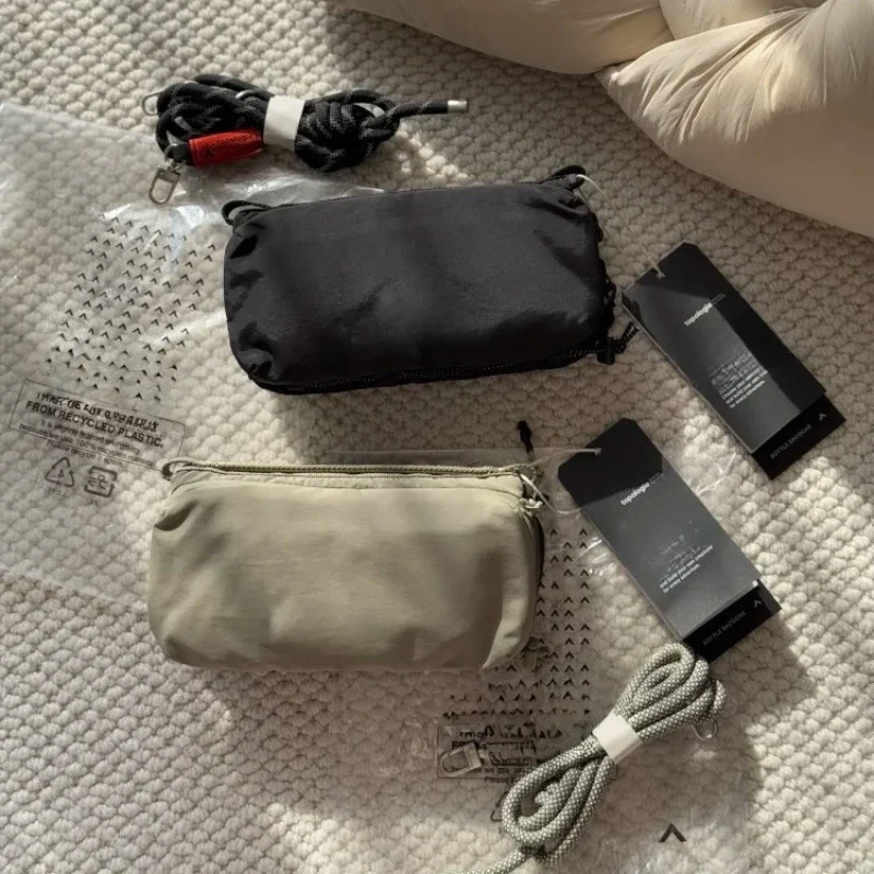 

Crossbody bag, women's single shoulder water bottle bag, niche outdoor commuting versatile, lightweight and waterproof