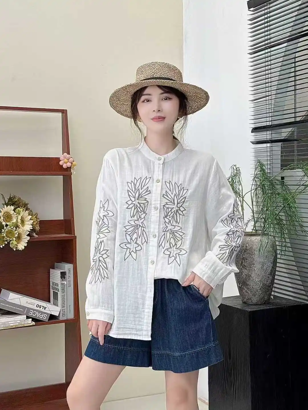 Abbigliamento da donna Mori Kei Camicie in filato di cotone con ricamo etnico Autunno Nuovo colletto alla coreana Manica lunga Camicetta allentata casual Top