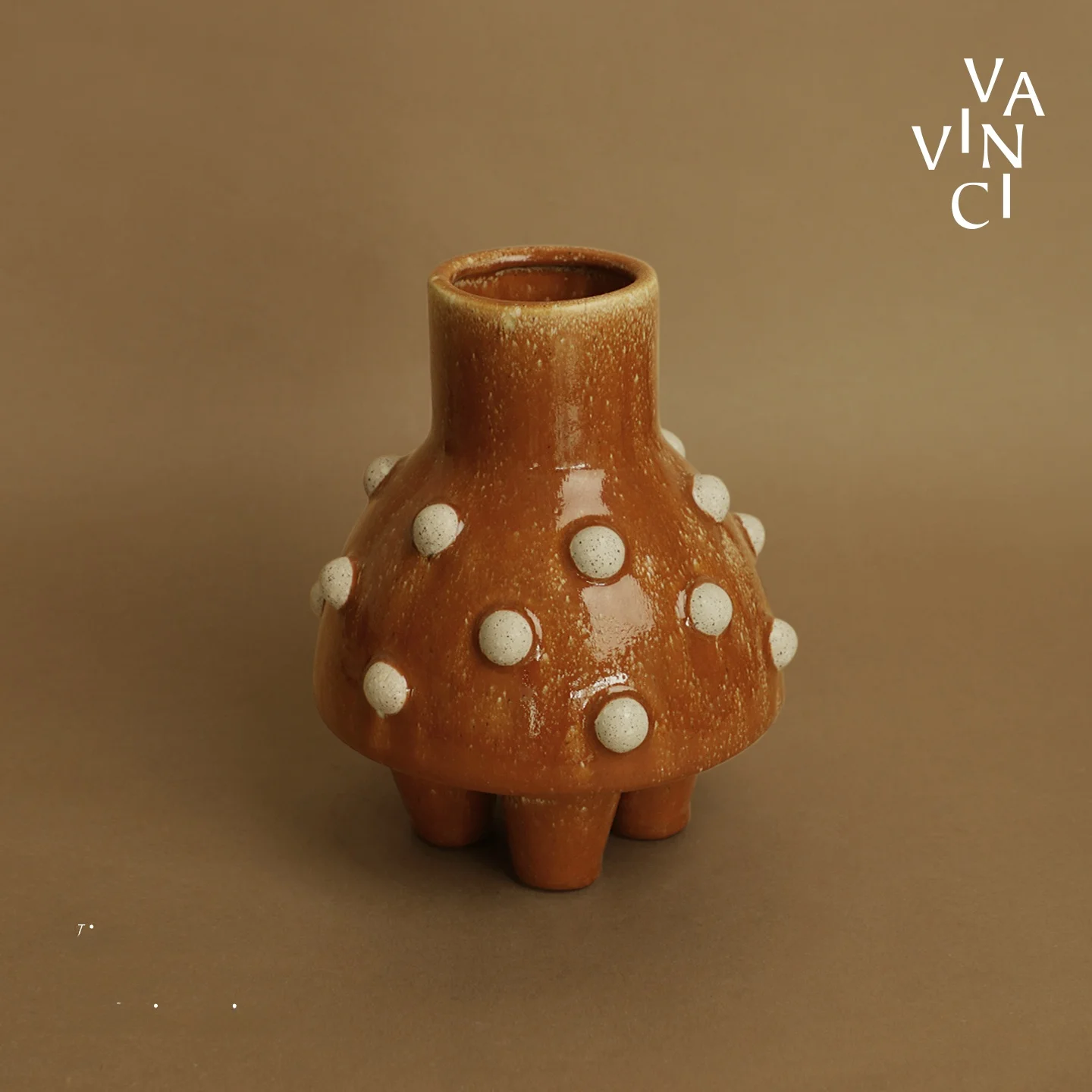 Retro Polka Dot Ceramic Flower Vase Home Decor Artistic Design Sensation Small Audience Office Desktop Flower Arrangement Con...