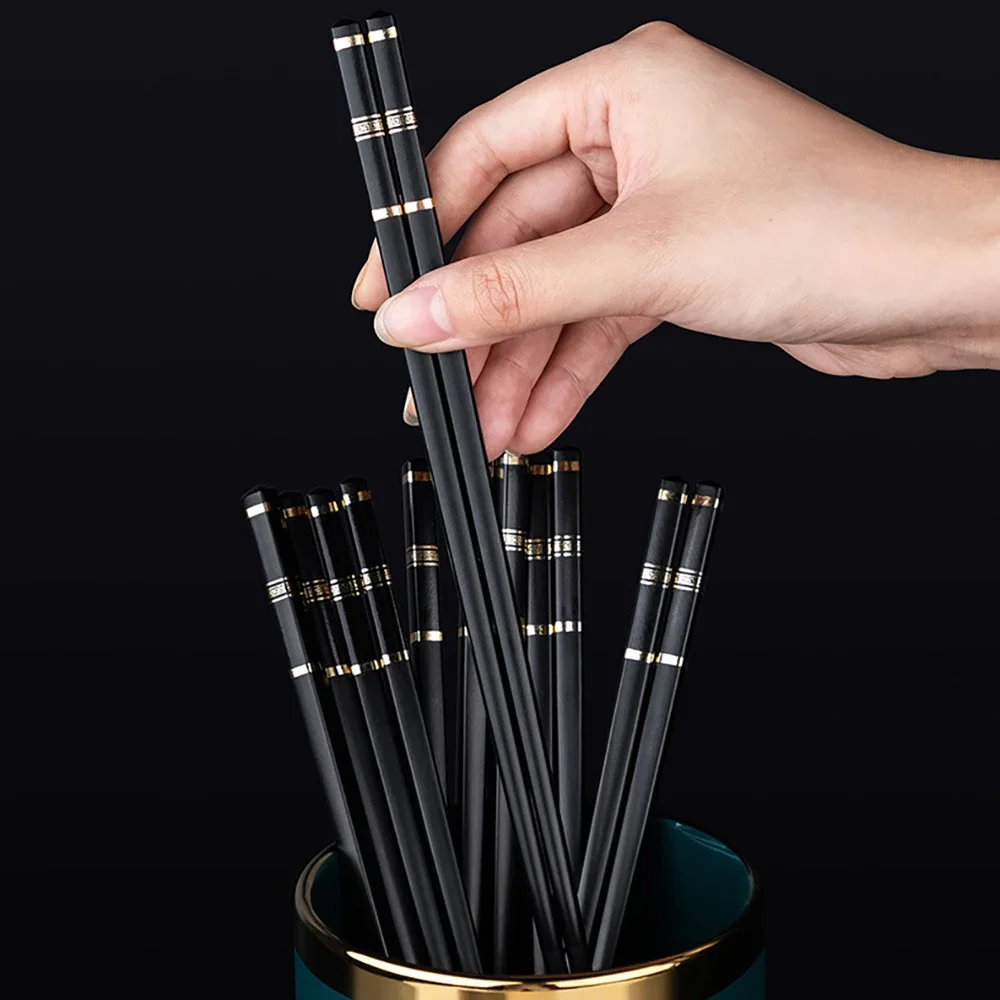 Black 5 Pair Chopsticks Alloy Non-Slip Sushi Chop Sticks Set Japanese Chinese Gift Reusable Chopsticks Tableware Gift Kitchen