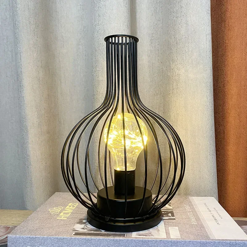 1PC Kreatywna lampka nocna Nordic Wind LED Żelazo Szklana czerwona butelka do pokoju Sypialnia Pokój dzienny Lampka nocna Lampki dekoracyjne