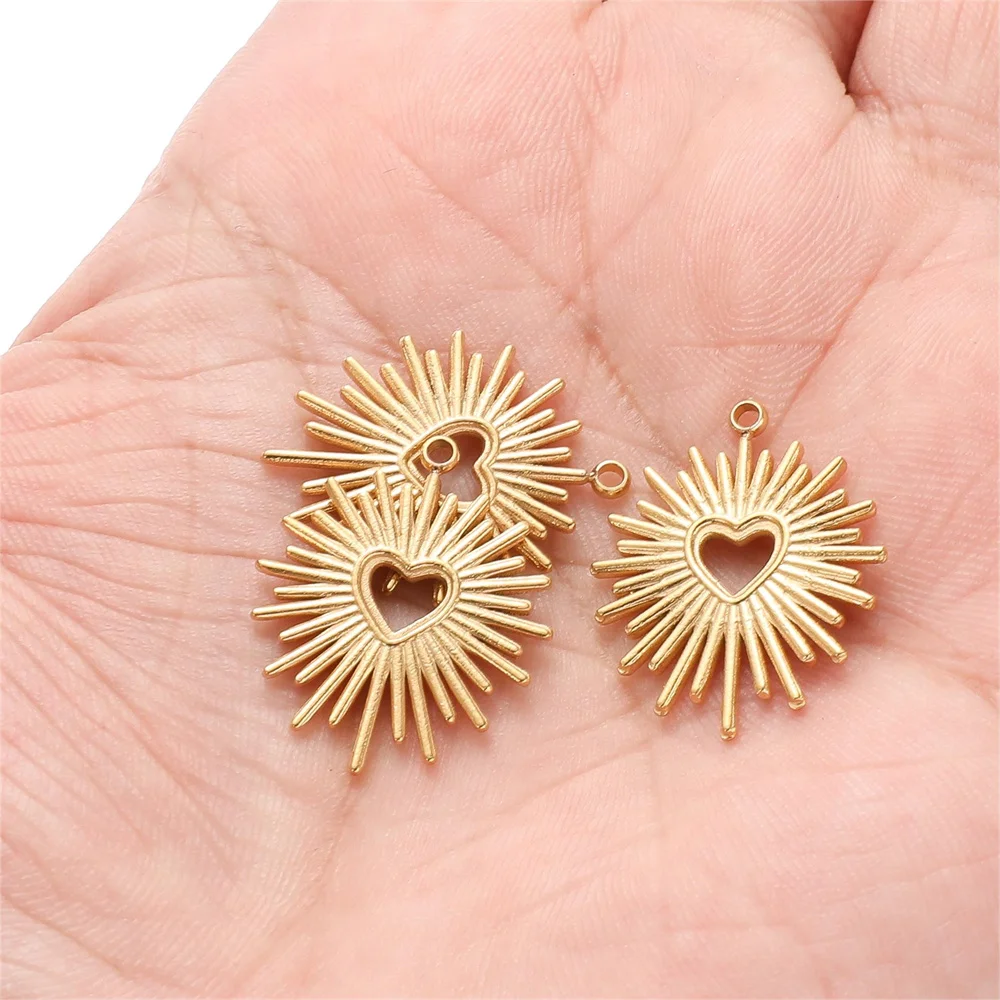 Colgantes bohemios de acero inoxidable de 5 piezas para mujer, Collar chapado en oro, amuletos de corazón de amor, accesorios de joyería DIY, venta