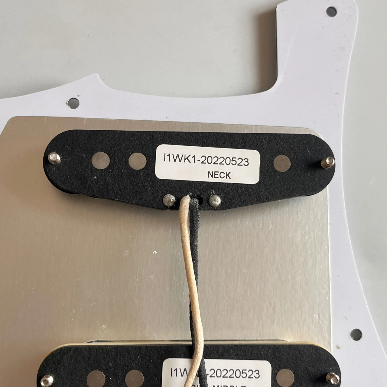 Upgrad Prewired SSH ST Guitarra Eléctrica Pickguard Set Coil Split Switch Loaded Zebra  Alnico 5 Pickup Guitar Accessories