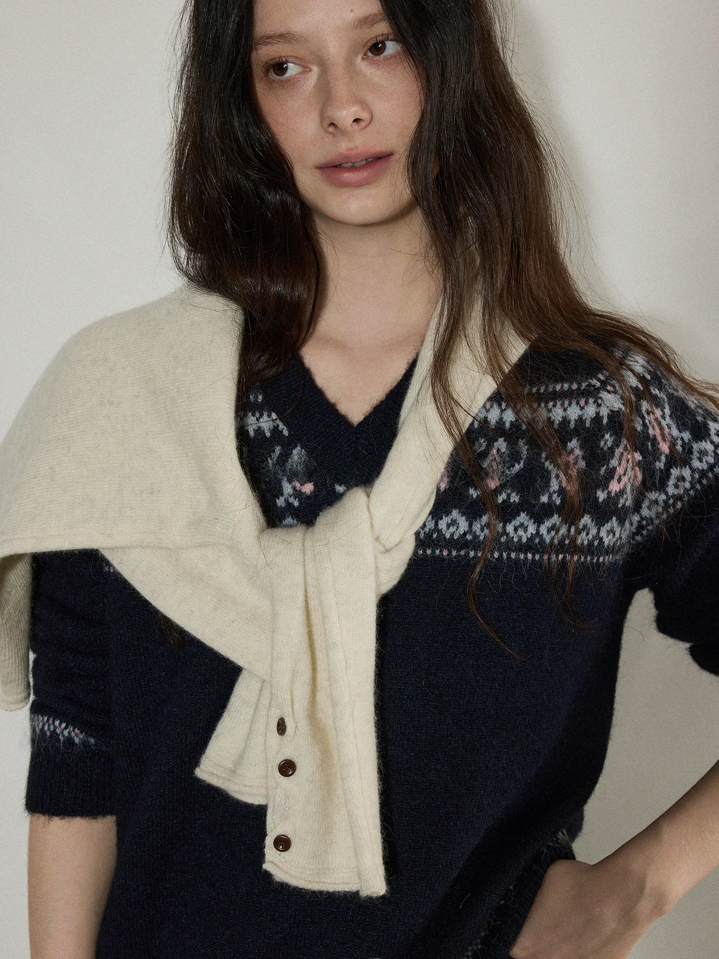 

Винтажный вязаный свитер Lofi в стиле Fair Isle для женщин, зимний повседневный свободный топ из смесовой ткани (полиэстер и шерсть), с длинными рукавами и V-образным вырезом