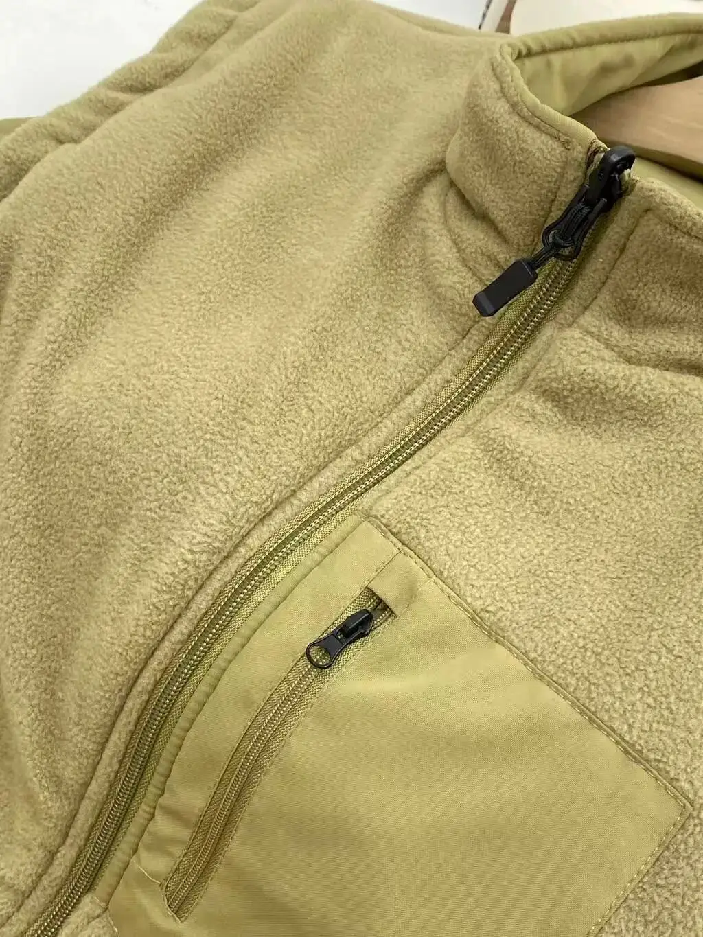 

Men's Fce Lined Thiened Stand Collar Soft ell Vest Double Sided Wear Waterproof Windproof Multi ket Zipper Decoration