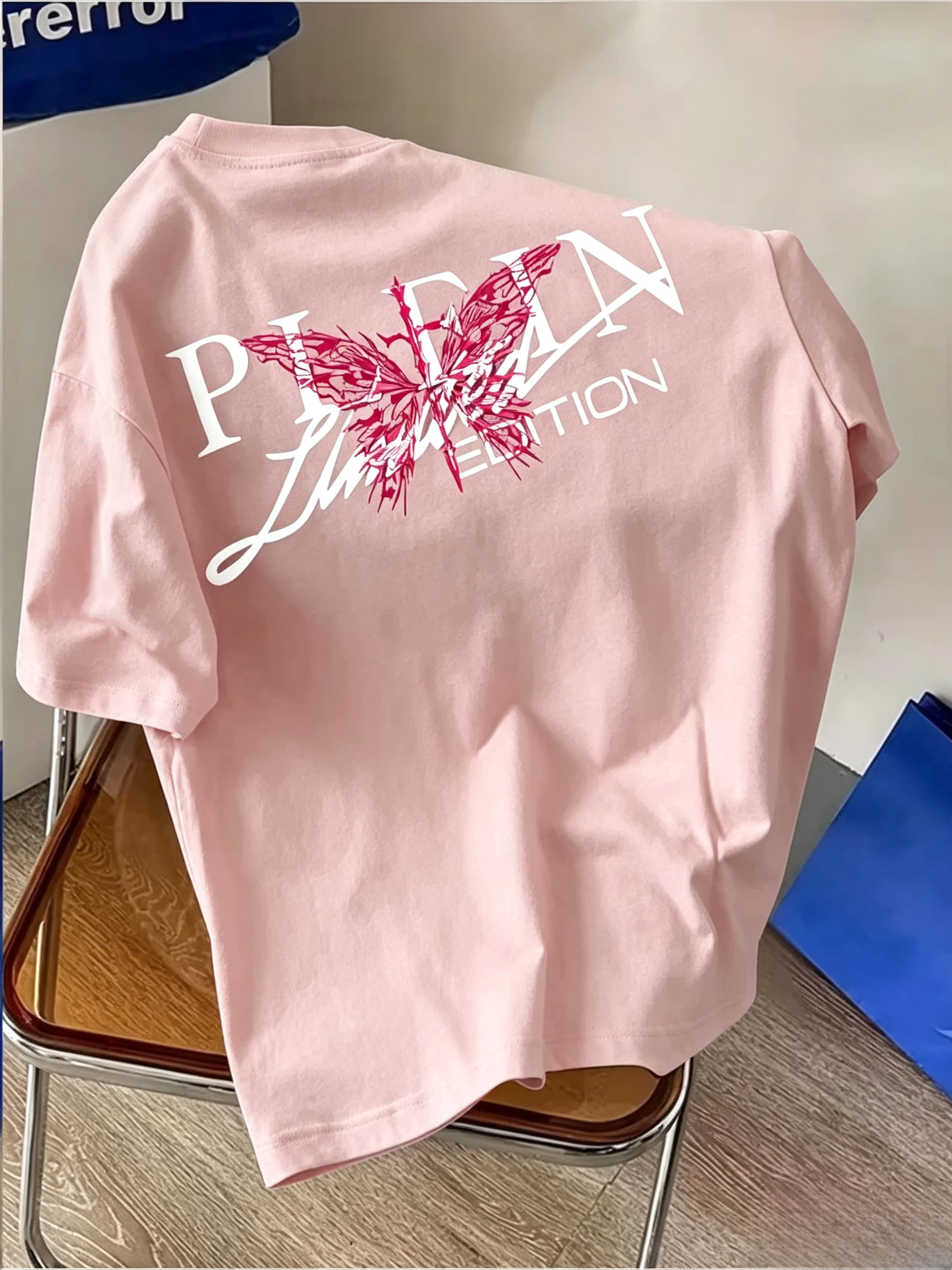여름 스트리트웨어를 위한 세련된 브러쉬스트로크 텍스트 - Women'S Fashion Edgy 리뷰 및 가격