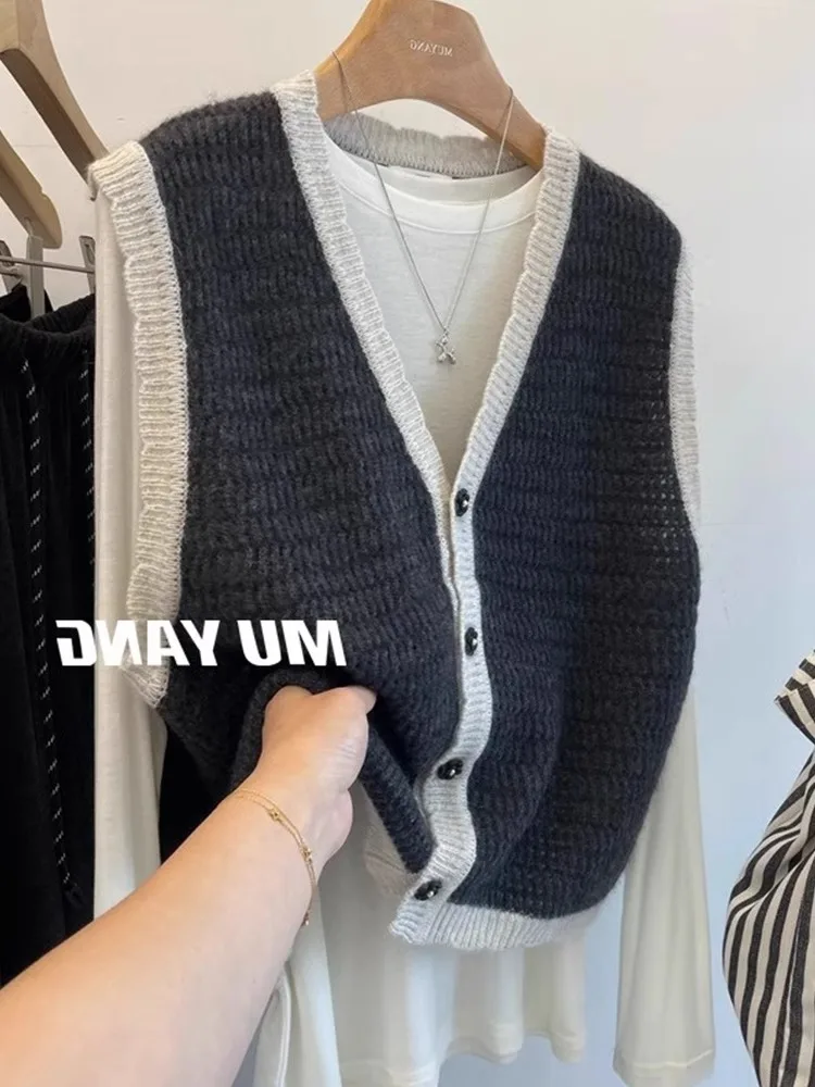 

Color Blo Design Knitted Vest Single Button Svel Women's Faion Commute Age Reduction oulder Bared Vest V Ne