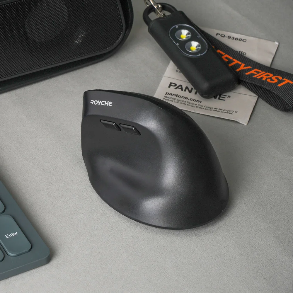 Low noise wireless vertical mouse RX-680V