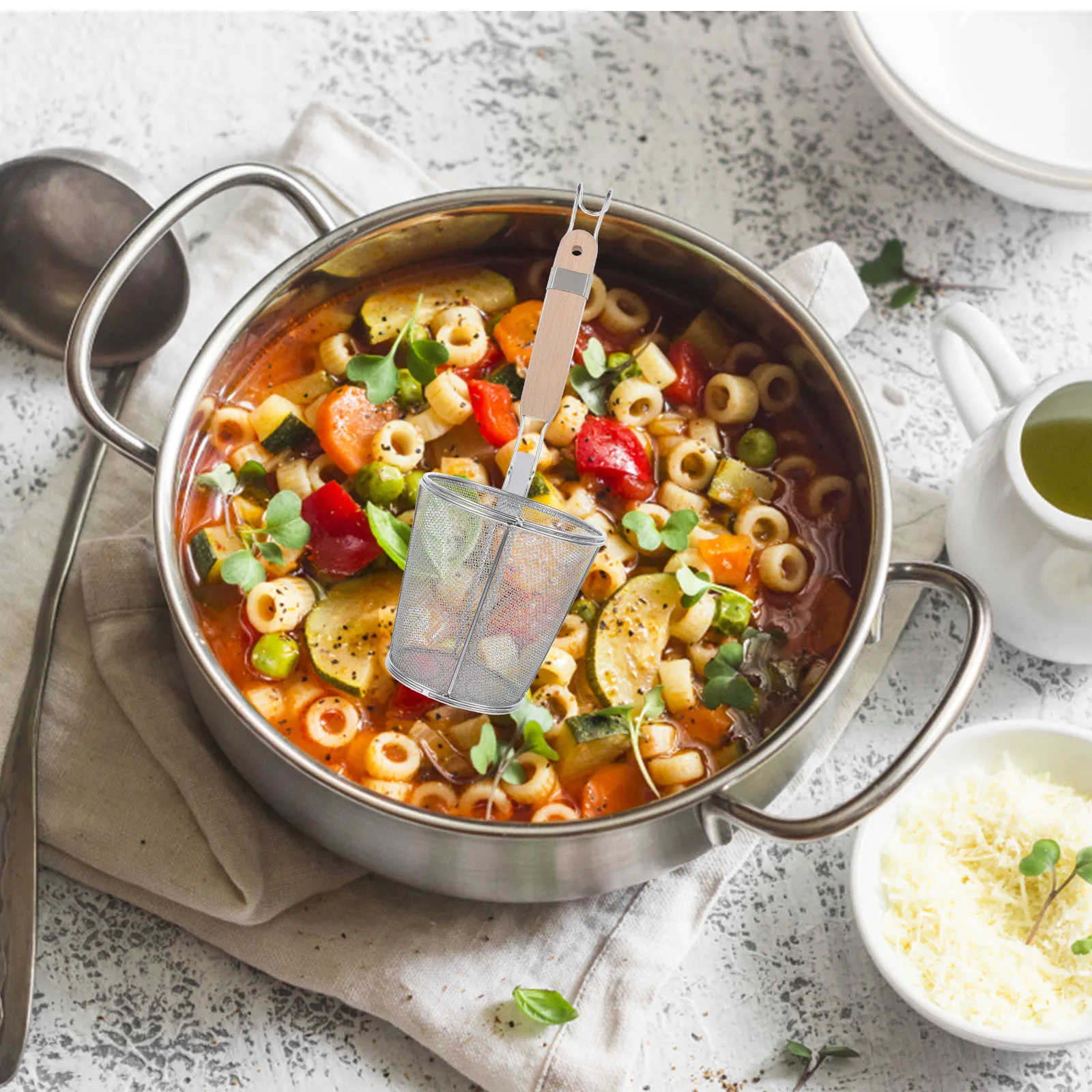 

Stainless Steel Colander Spoon Noodle Strainer Mesh Wire Basket Lightweight Long Handle Hook Home Restaurant Use Wood