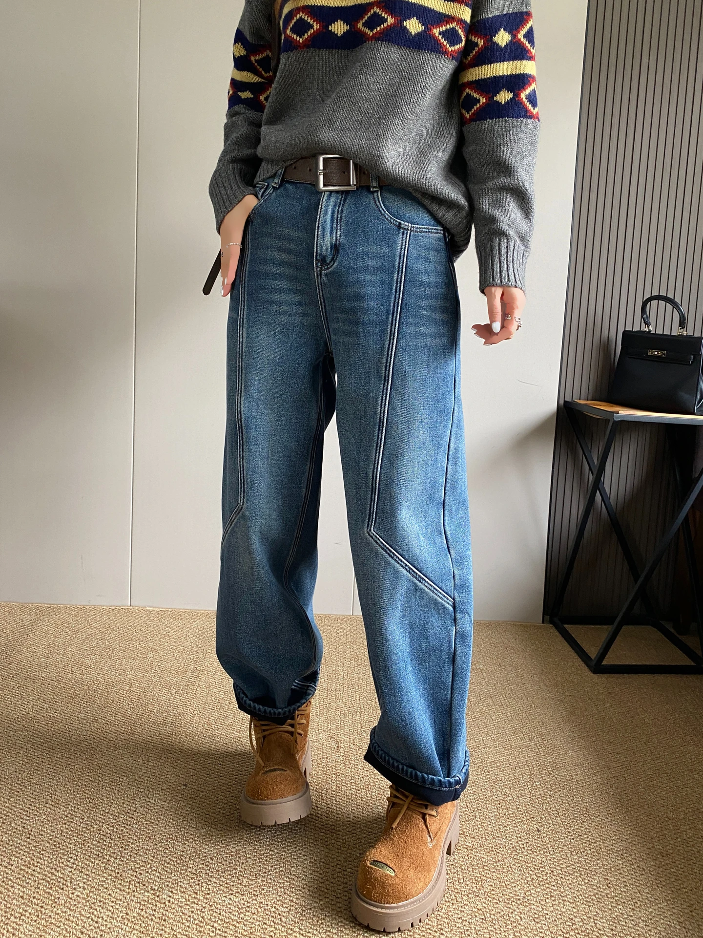 

Джинсы с высокой талией на флисовой подкладке, женские, свободного кроя, утягивающие, маленькие размеры, широкие брюки-клеш, осень-зима, новинка