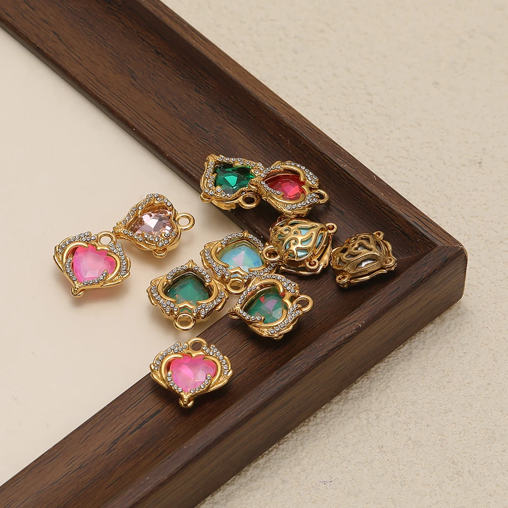 3 Stück vergoldete Edelstahl-Zweier-in-Eins-Hohlherzanhänger mit Zirkonia für DIY-Halsketten, Schmuckherstellung, Ohrringe, Armbänder – Detail 4
