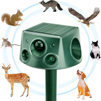 Solar powered animal repellent, 360 ° ultrasonic animal repellent, 7 modes of animal repellent, suitable for gardens, IP66 water