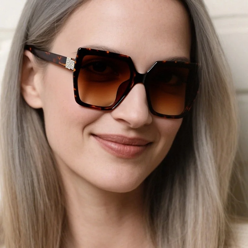 

Women Sunglasses Cat Eye Large Frame Bling Sun Glasses Fashionable Classical Brand Designer Sunglass lunette de soleil homme