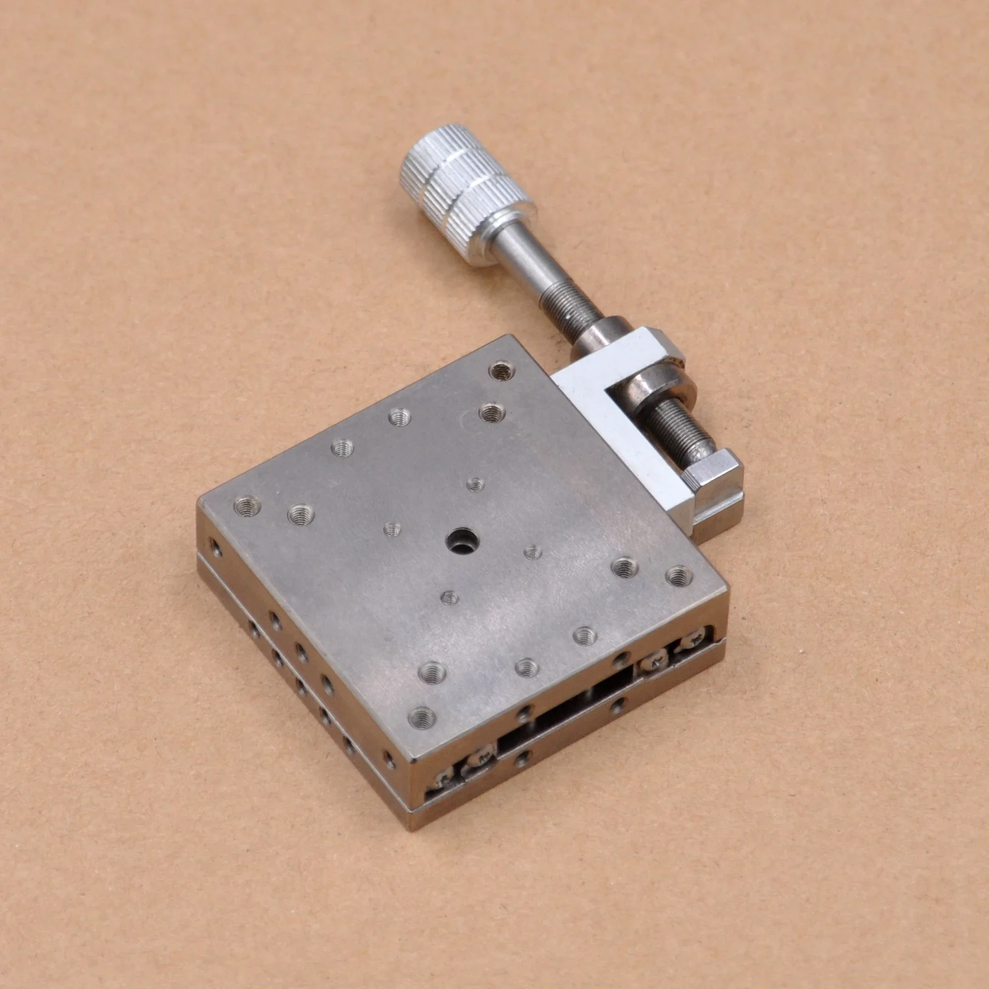 SURUGA BSS16-50C X-axis 50 * 50mm Table Optical Guide Type Worktable Precision Displacement Fine-tuning Sliding Table Steel