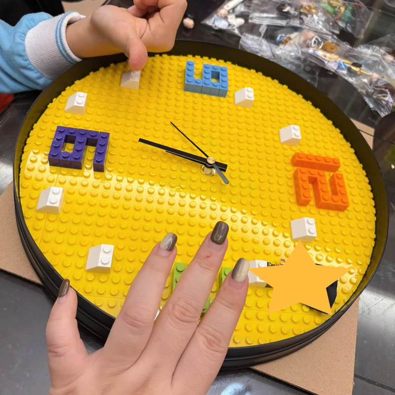 12 Inch Building Block Wall Clock For Kids Room Round Silent Sweep Movement Colorful Plastic Clock Creative Can DIY Wall Decor