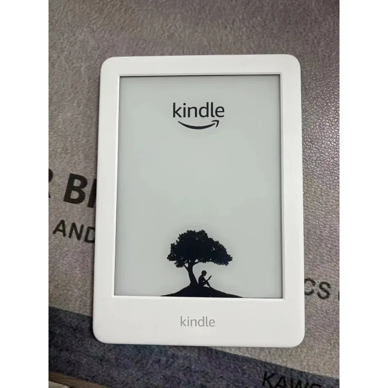 Kindle الأصلي (الجيل العاشر) قارئ إلكتروني بشاشة لمس مقاس 6 بوصات - إضاءة خلفية مدمجة ومزامنة محتوى حساب Kindle الكتاب الإلكتروني #6