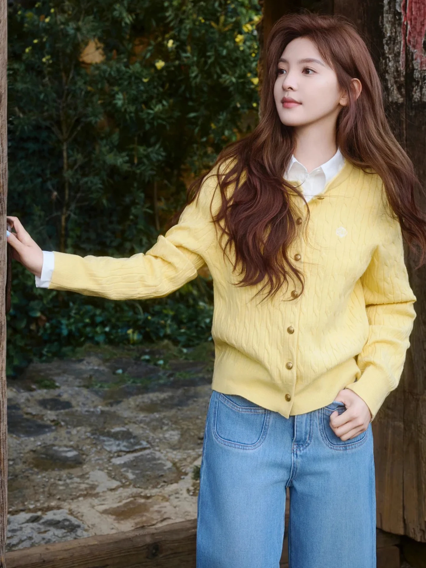 

Желтый вязаный кардиган с узором косы, женский осенне-зимний свитер-жакет, элитный топ, комплект с джинсами, что не купить за деньги.